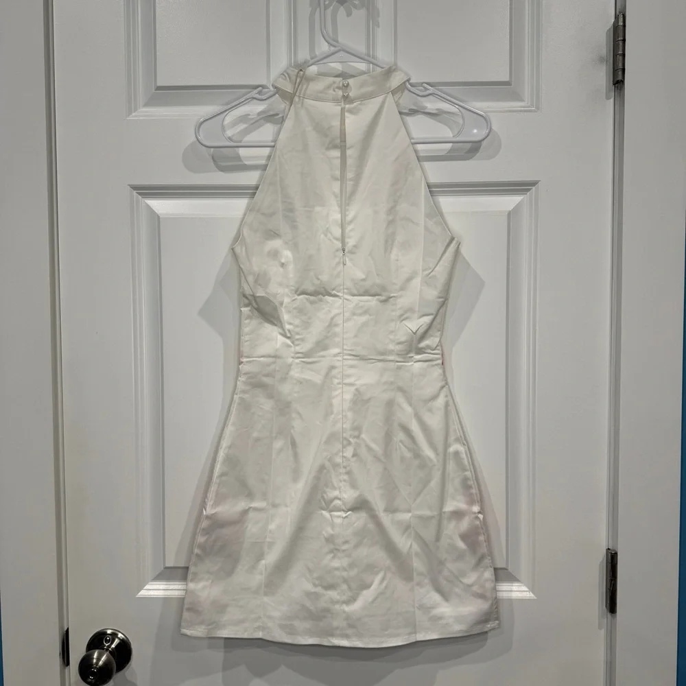 Altar’d State White Embroidered‎ Floral Halter Bodycon Dress Size XS